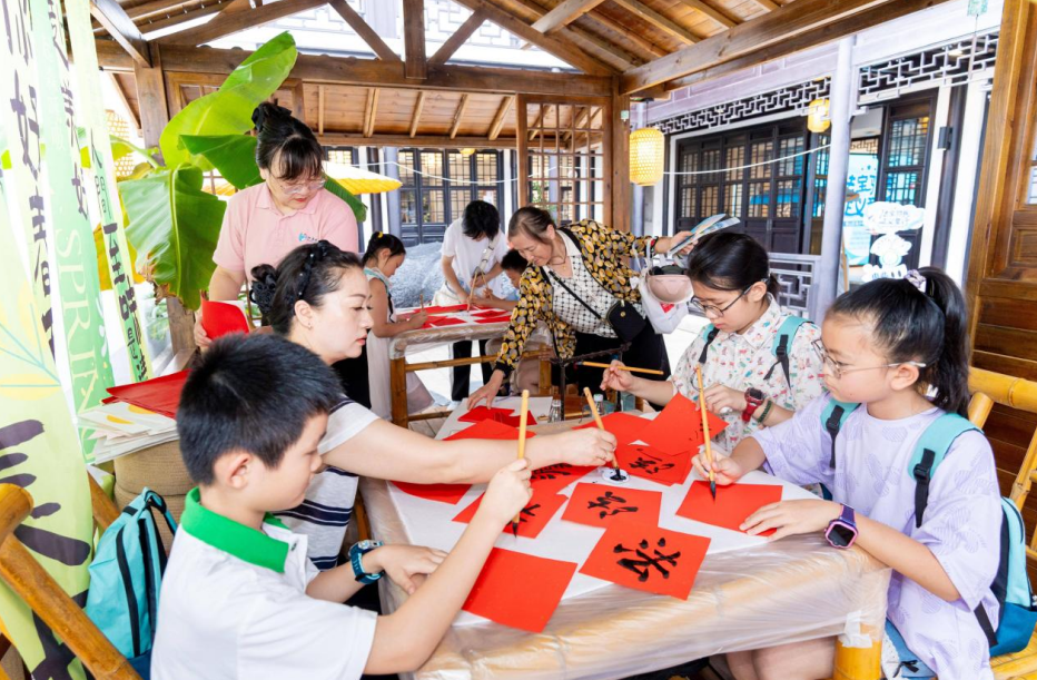 以法护航  向阳而生——锡山区司法局举办青少年法治宣传教育主题月